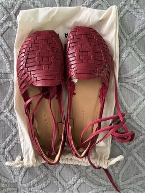Origo by Anya huaraches, size 9.5, cherry